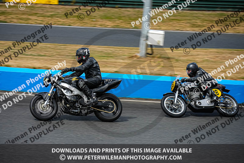 enduro digital images;event digital images;eventdigitalimages;mallory park;mallory park photographs;mallory park trackday;mallory park trackday photographs;no limits trackdays;peter wileman photography;racing digital images;trackday digital images;trackday photos